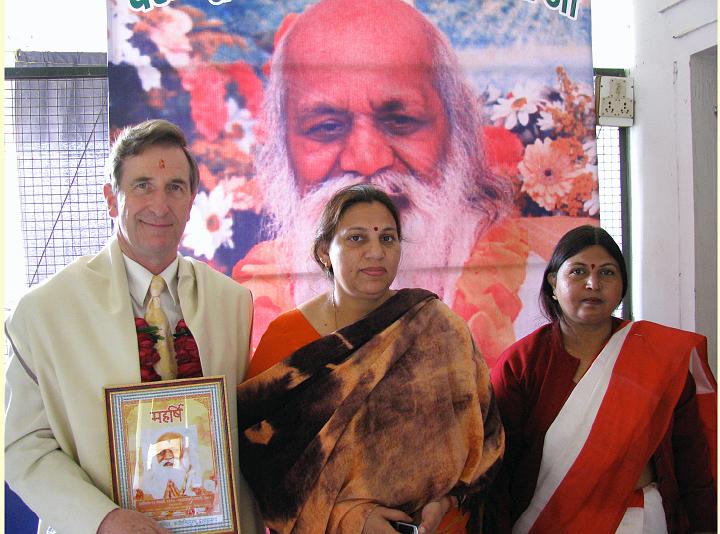 03 HDMVM Allahabad Princ.jpg - Dr Ashley Deans with faculty at Maharishi Vidya Mandir (school) in India